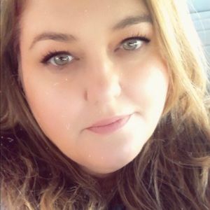 Meet your Posher, Clarina